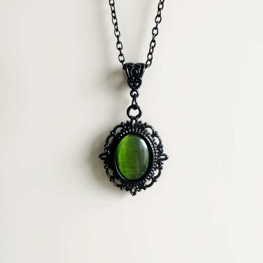 Gothic Vintage Black Pendant Necklace With Green Stone For Party Wear