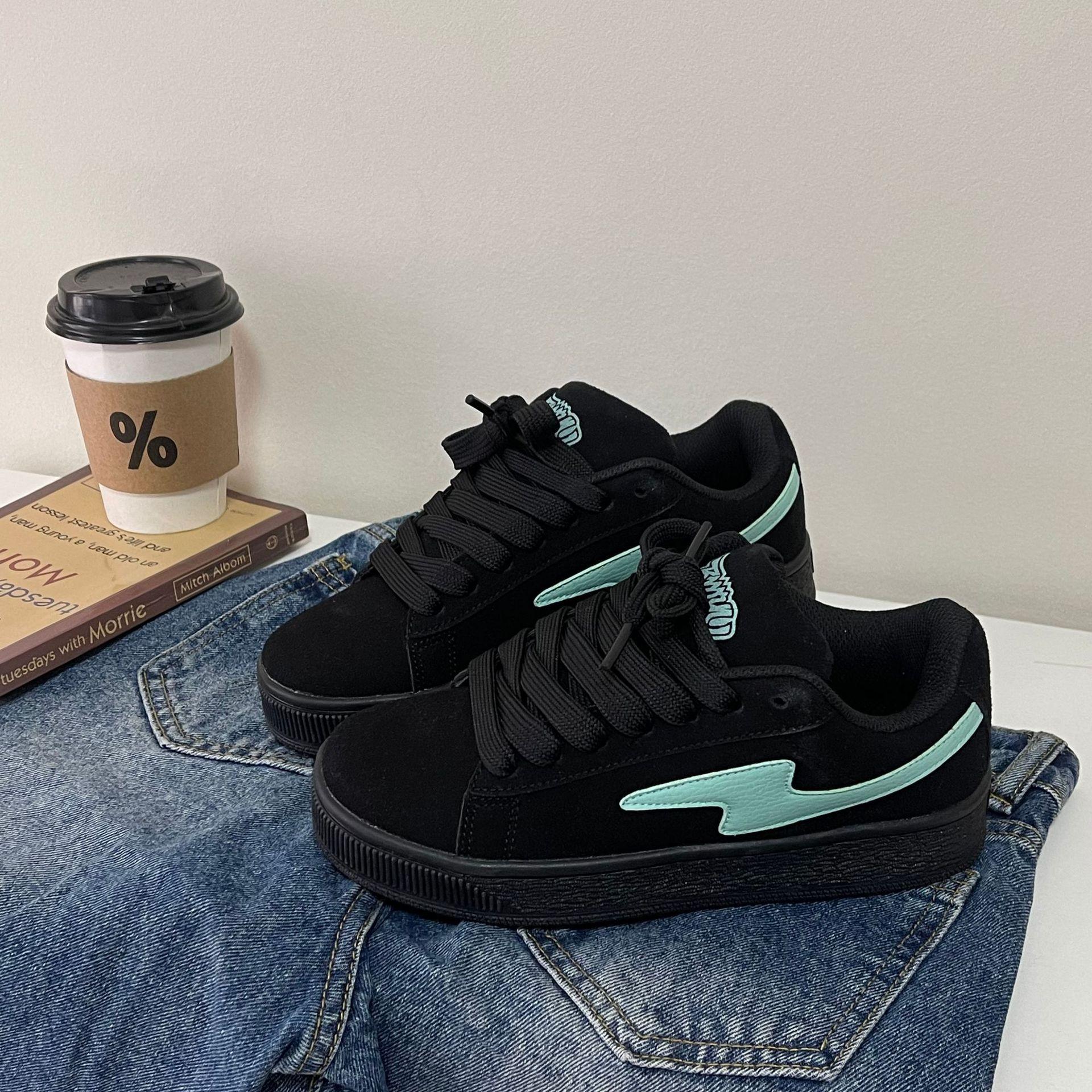 Летние новые шикарные студенческие черные кеды с закрытым носом повседневные скейтбордические туфли 36