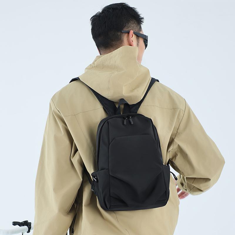 Casual Backpack for Men Versatile Small Backpack Lightweight for Outdoor Travel Backpack School Bags Class Bag for Girl Mochila