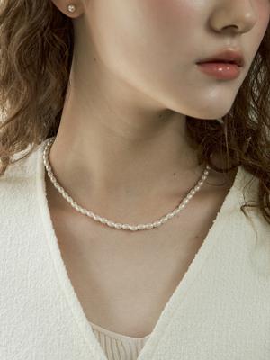 Before Moonrise Crystal Core Pearl Necklace Sn301-6