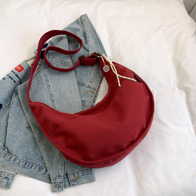 Crossbody bag women's 2025 new large-capacity casual foreign-style dumpling bag women's lightweight shoulder bag class commuter bag