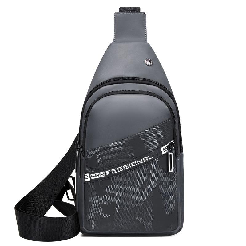 New outdoor men's breast bag casual fashion trend messenger bag camouflage large capacity chest bag