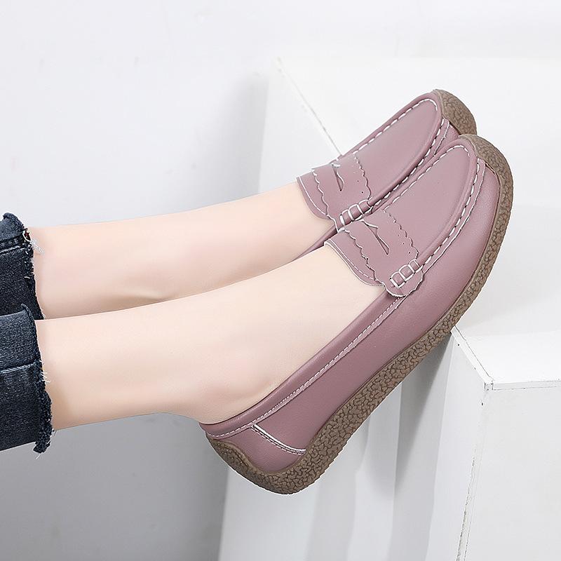 Spring and Autumn Light Leather Doudou Shoes Women's Mouth Flat Bottom Versatile Soft Sole Comfortable Non-slip Beef Tendon Sole Mom Shoes Single