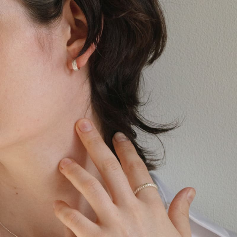 OVERGREY Laurel Ring