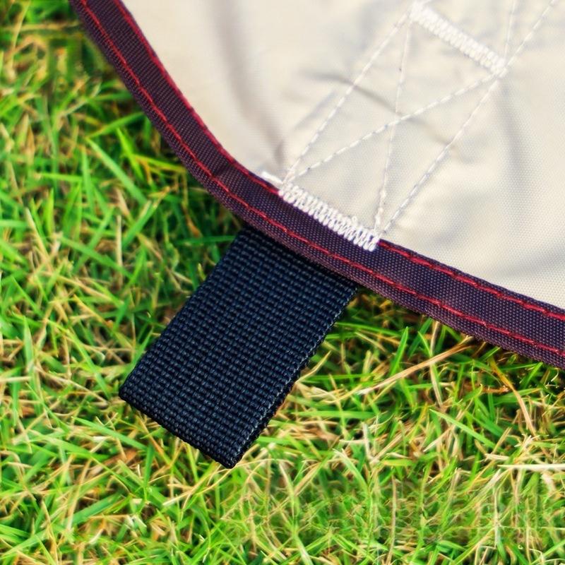 Butterfly-Shaped Black Glue Sunshade Tent - Outdoor Sun & Rain Protection for Camping and Picnics in Spring & Autumn.