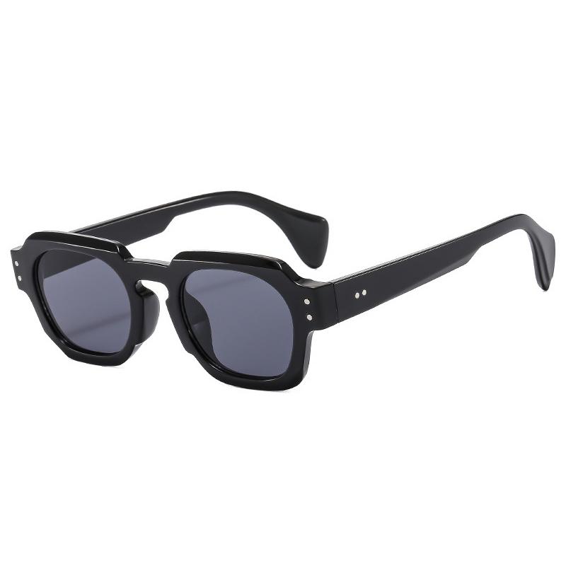

SO&EI Fashion Square Sunglasses Women Fashion Brand Designer Clear Ocean Lens Shades UV400 Vintage Men Rivets Punk Sun Glasses As the picture черный серый