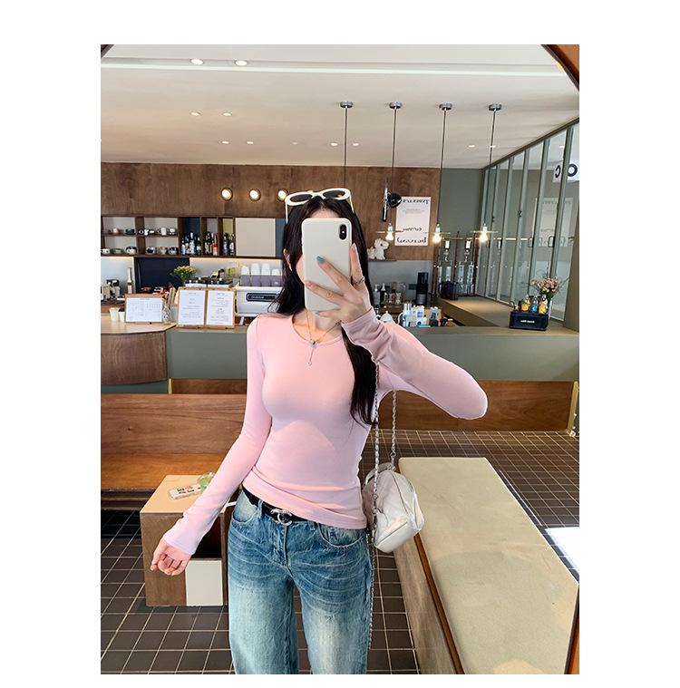 Elegant Slim Fit Long-Sleeve Round Neck T-Shirt for Women - Autumn/Winter Korean Style Base Layer