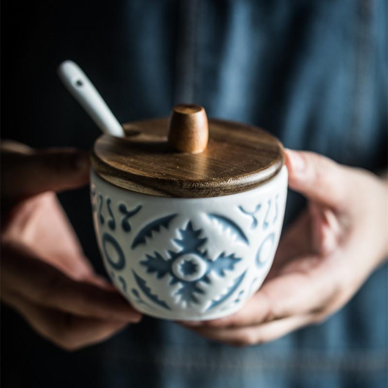 Retro Ceramic Seasoning Jars Salt and Pepper Shakers Kitchen Spice Tools Spice Organizer Jars Seasoning Box Kitchen Accessories