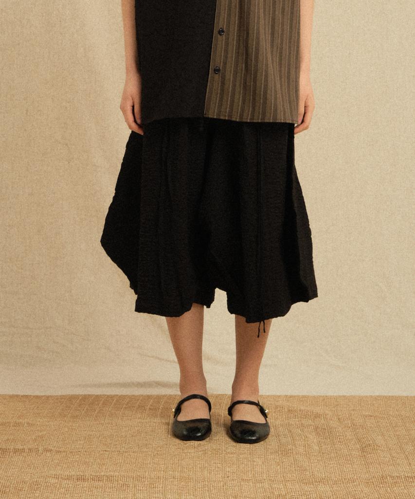 Lekyulli Shirring Skirt Pants Black