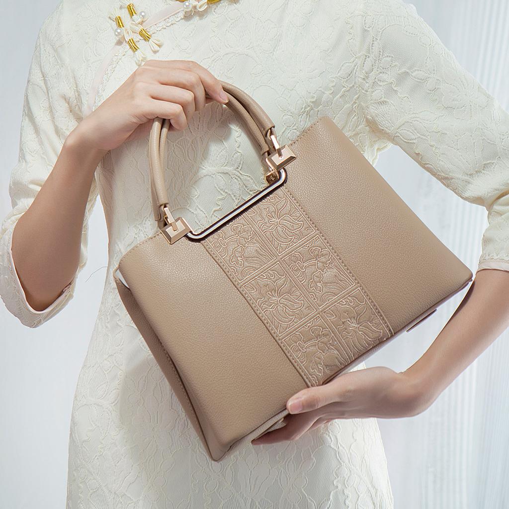 Mother'S Day Birthday Gift Women'S Bag Women'S Large Capacity Handbag In The Atmosphere