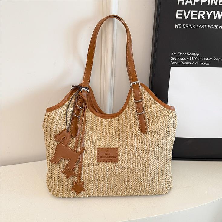 Large Capacity Tote Bag Women's New Commuter Seaside Vacation Beach Shoulder Bag