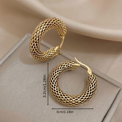Geometrische Metalen oorbellen Europees en Amerikaans Roestvrijstalen Hoop Oorbellen Retro Goudkleurig 1 Paar Vrouwen Vrouwelijk Overdreven Handgemaakt
