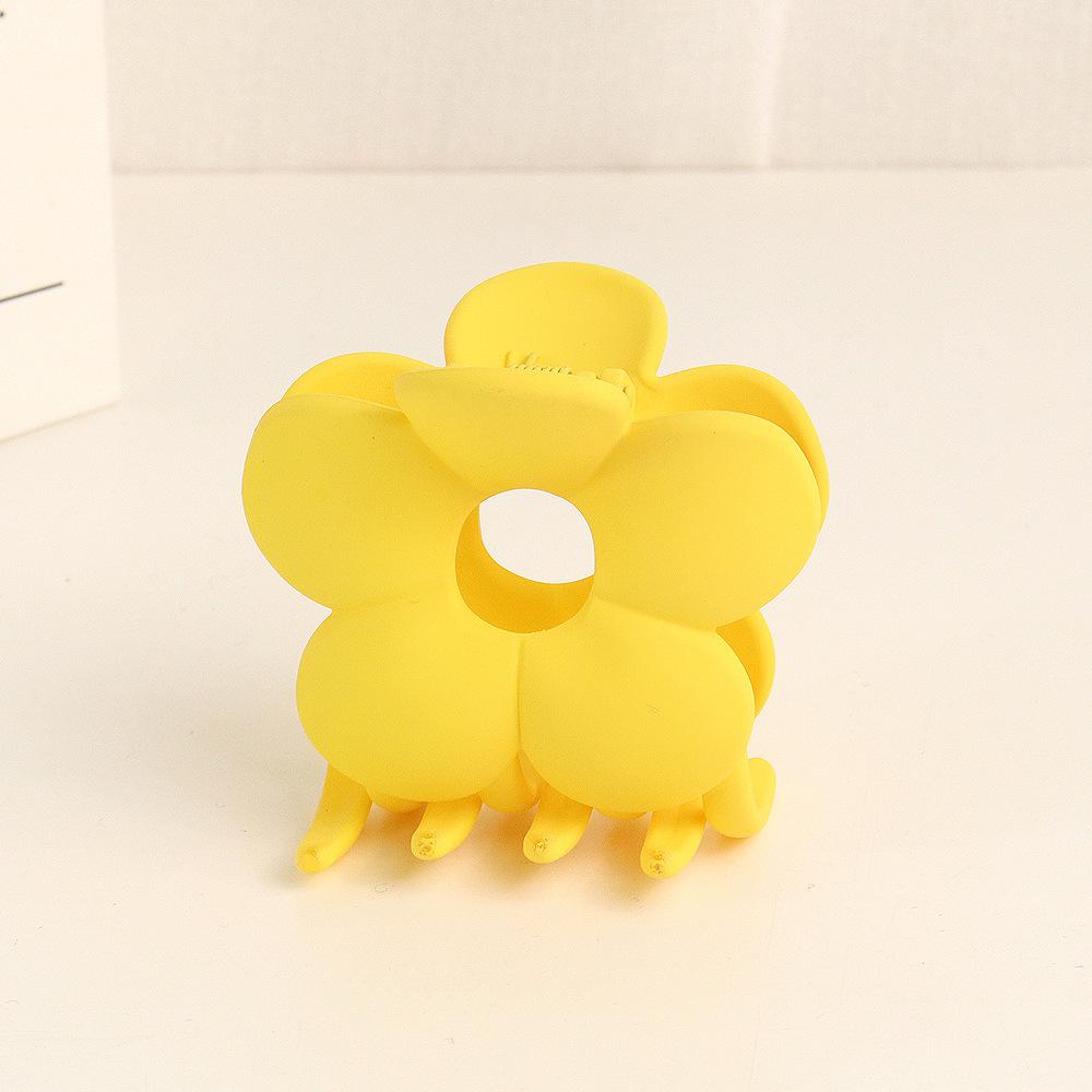 Fashion Flower Hair Claws for Women Hair Clips Crab Clamps Frosted Ponytail Shark Clip Headdress Hair Accessories