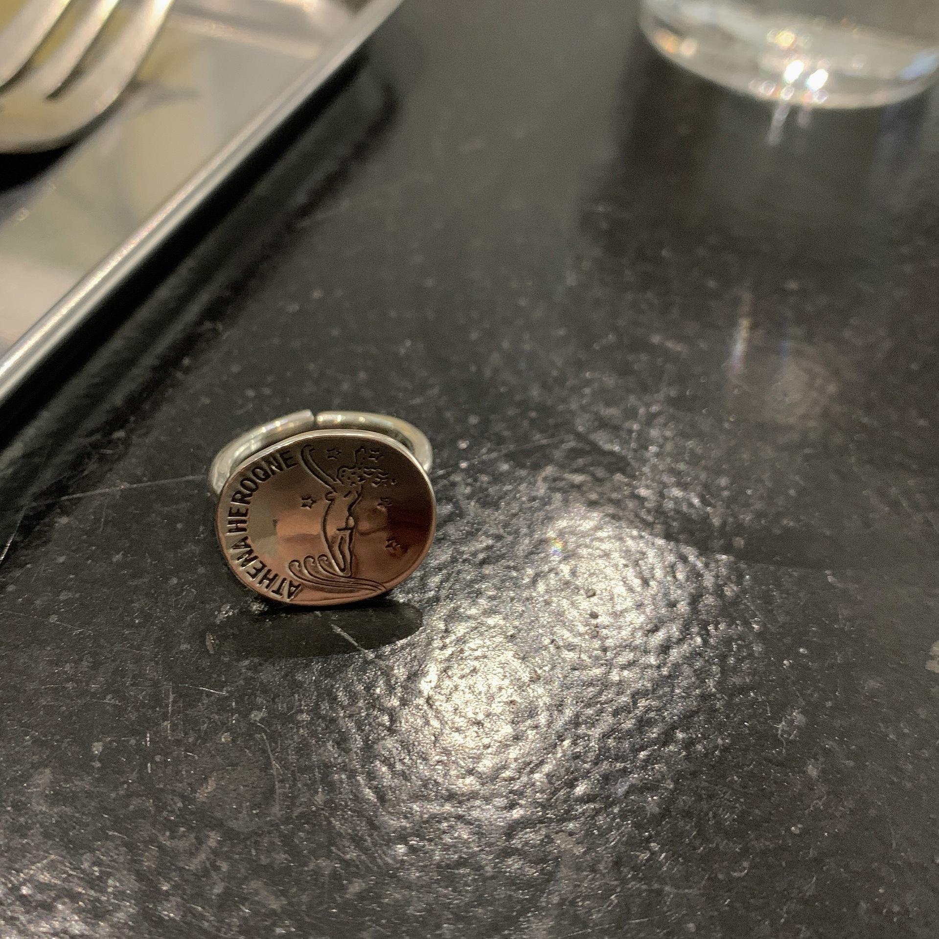 

Модное регулируемое открытое кольцо-краб из серебра S925 для женщин, выполненное в ретро-эстетике в римском стиле J1351