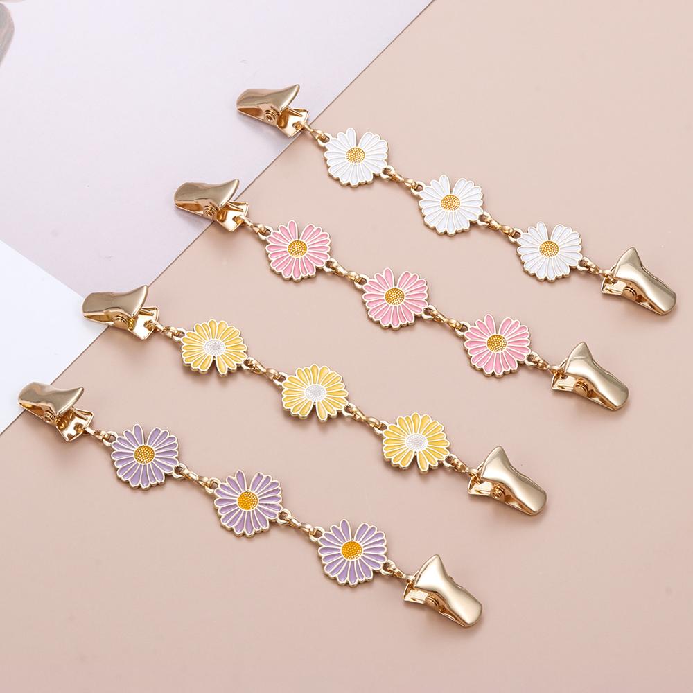 Vintage Cardigan Duck DIY Clip Pin Women Shawl Blouse Collar Sweater Scarf Clasp Charm Shiny Rhinestone Pin Gift for Ladies
