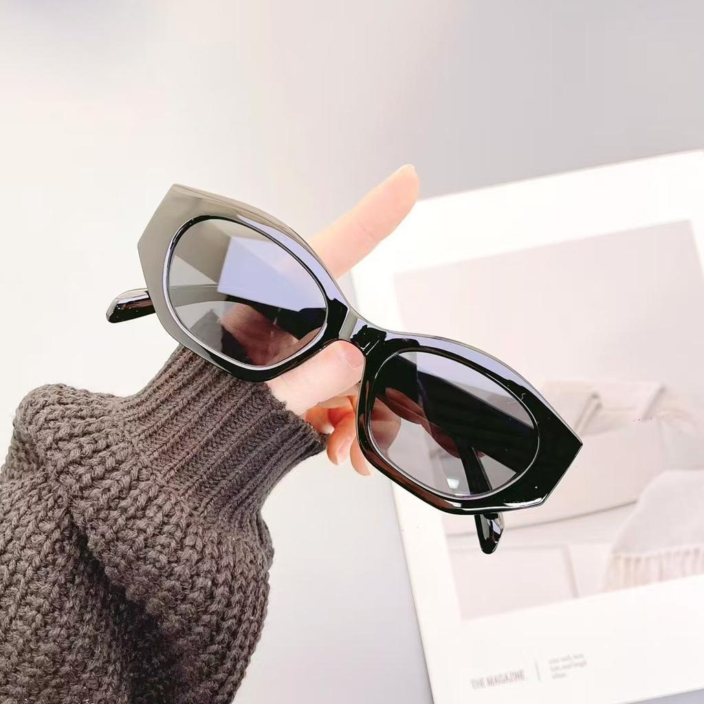 Fashion Stylish Sunglasses Women Cat Eye Shape Anti-Reflective Sun Glasses For Men Outdoor Activity Female Sunglass