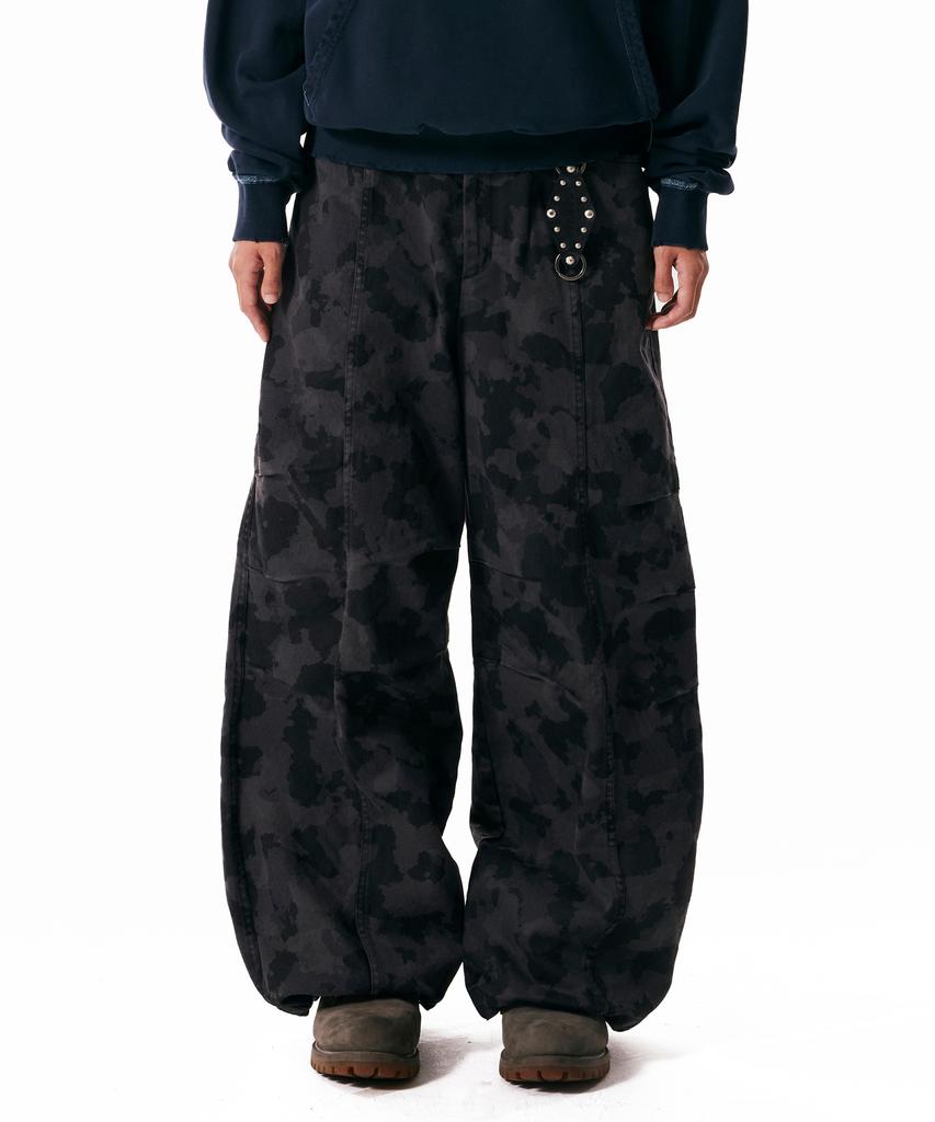 AAKAM Knee Pin-Tuck Camouflage Twill Pants (Black)