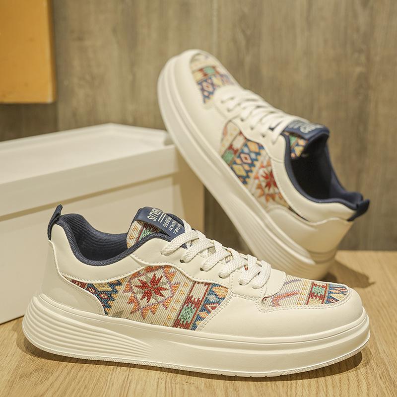 Spring New Guochao Embroidered Canvas Board Shoes Korean Version Niche Wear-resistant, Breathable and Deodorant Men's Sports and Leisure Shoes