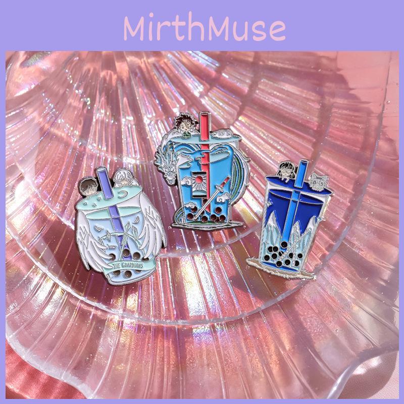 Kreative Anime-inspirierte Perlenmilchtee-Tassenbrosche Buntes Metallaccessoire für modische Outfits