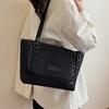 2025 new simple large capacity trend versatile fashion commuter women tote bag portable shoulder bag