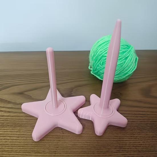 3D Printed Yarn Spinner Smooth Rotating Yarn Holder Cute Star Tangle-Free Yarn Spinner for Crocheting Knitting Lovers