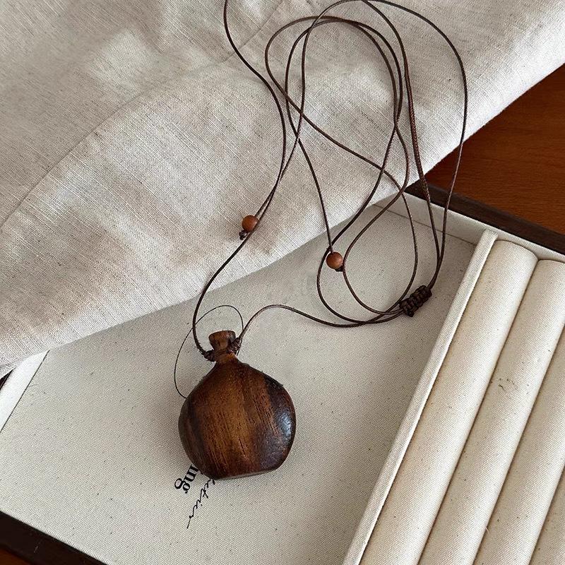 1PC Flask Pendant Parties Wooden Fashion Long Necklace Daily Wear Jewelry for Women Elegant Adjustable Vintage Ethnic