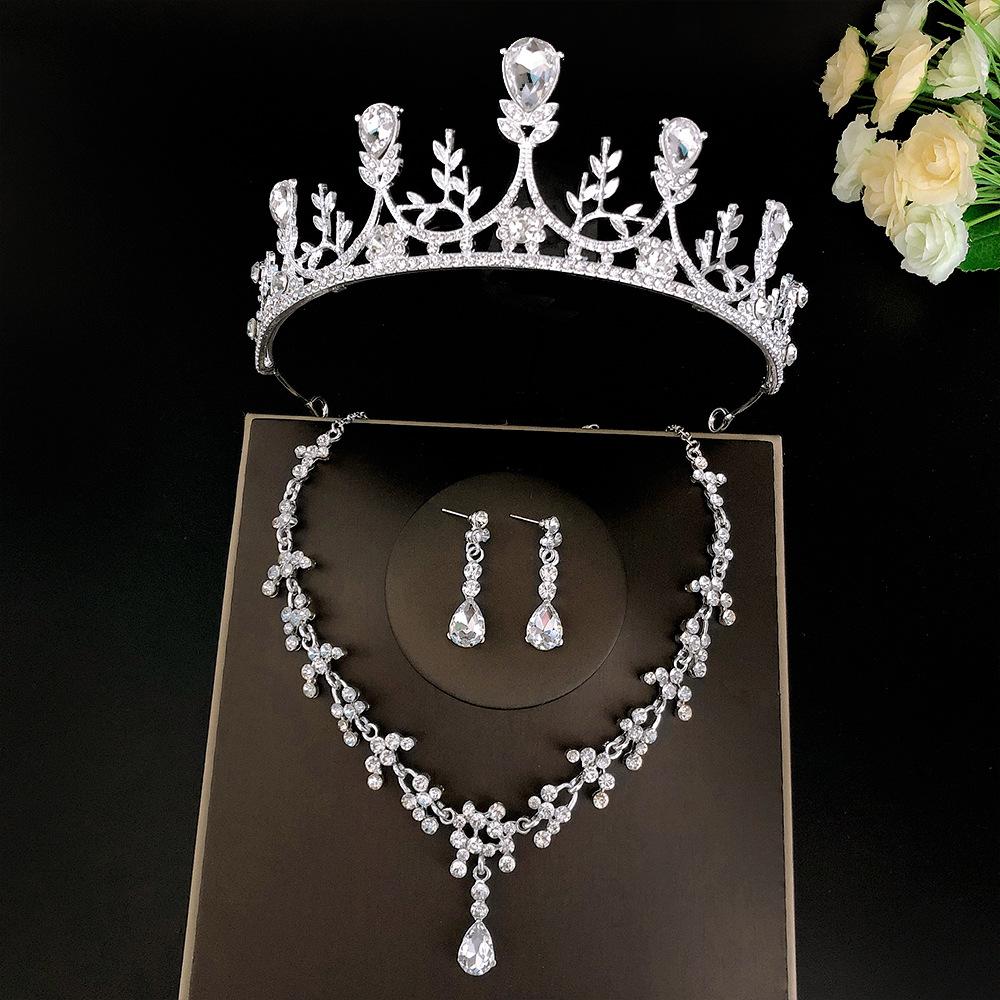 A Three-piece Set of Bride's Crown Necklace and Earrings