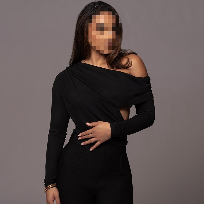 

European and American autumn and winter off shoulder sloping neck women s sexy tight fitting long sleeved pleated jumpsuit L чорний