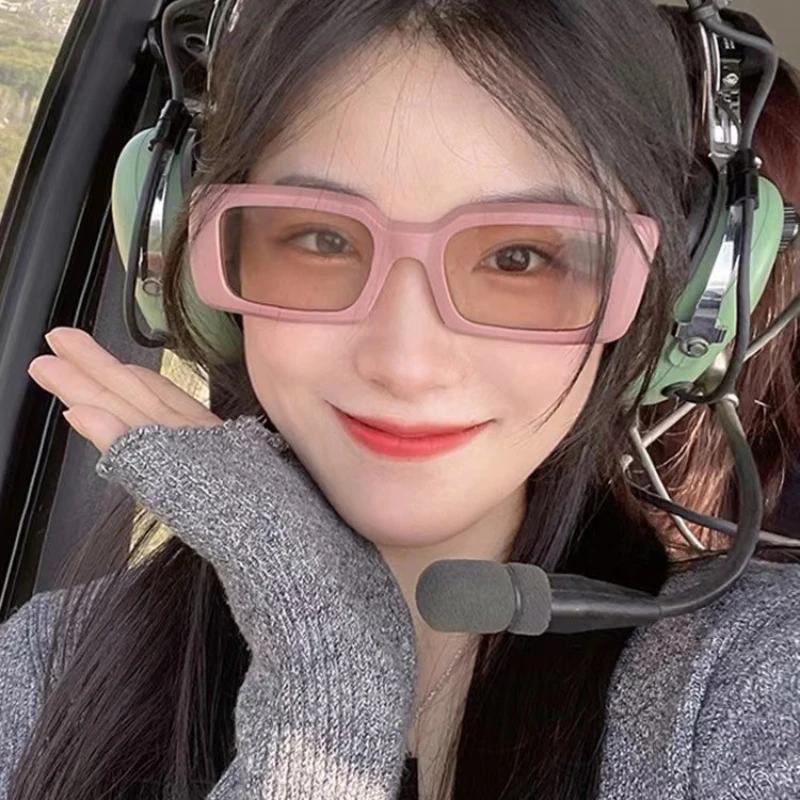 Retro Vierkante Zonnebril voor Dames Heren Nieuwe Mode Ontwerper Klein Montuur Y2K Zonnebril Trending Product Tinten UV400 Brillen