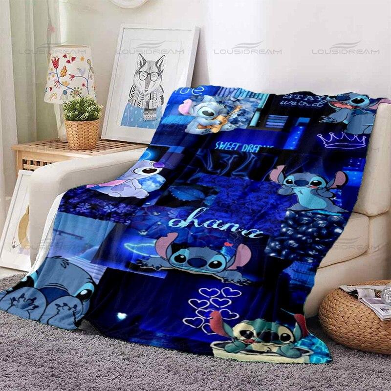 Fashion Animated Couple Blankets Cute Cartoon Pet Pattern Thin Blankets Flannel Portable Home Travel Office Blankets