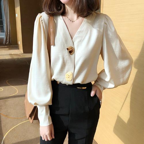 Shirt Women's Design Sense Niche 1116 New Retro Hong Kong Flavor V-neck Early Autumn Top Light Lantern Sleeve Shirt