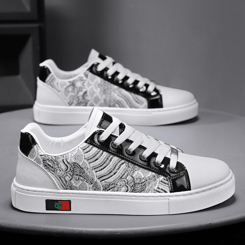 Spring New Shoes for Men Leather Casual Shoes Trend Pattern Flat Skateboard Shoes Youth Street Cool Lace-up Sneaker