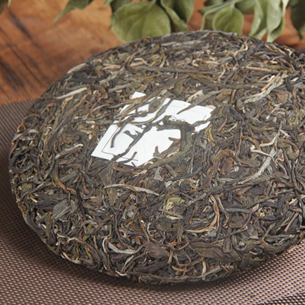 Traditional Pu er Raw Tea Brick 357g Menghai Ancient Tree Green Tea