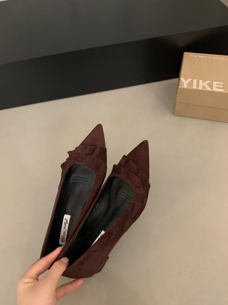 2025 autumn retro ruffle edge suede thick heel niche foot set versatile commuter work professional women's single shoes