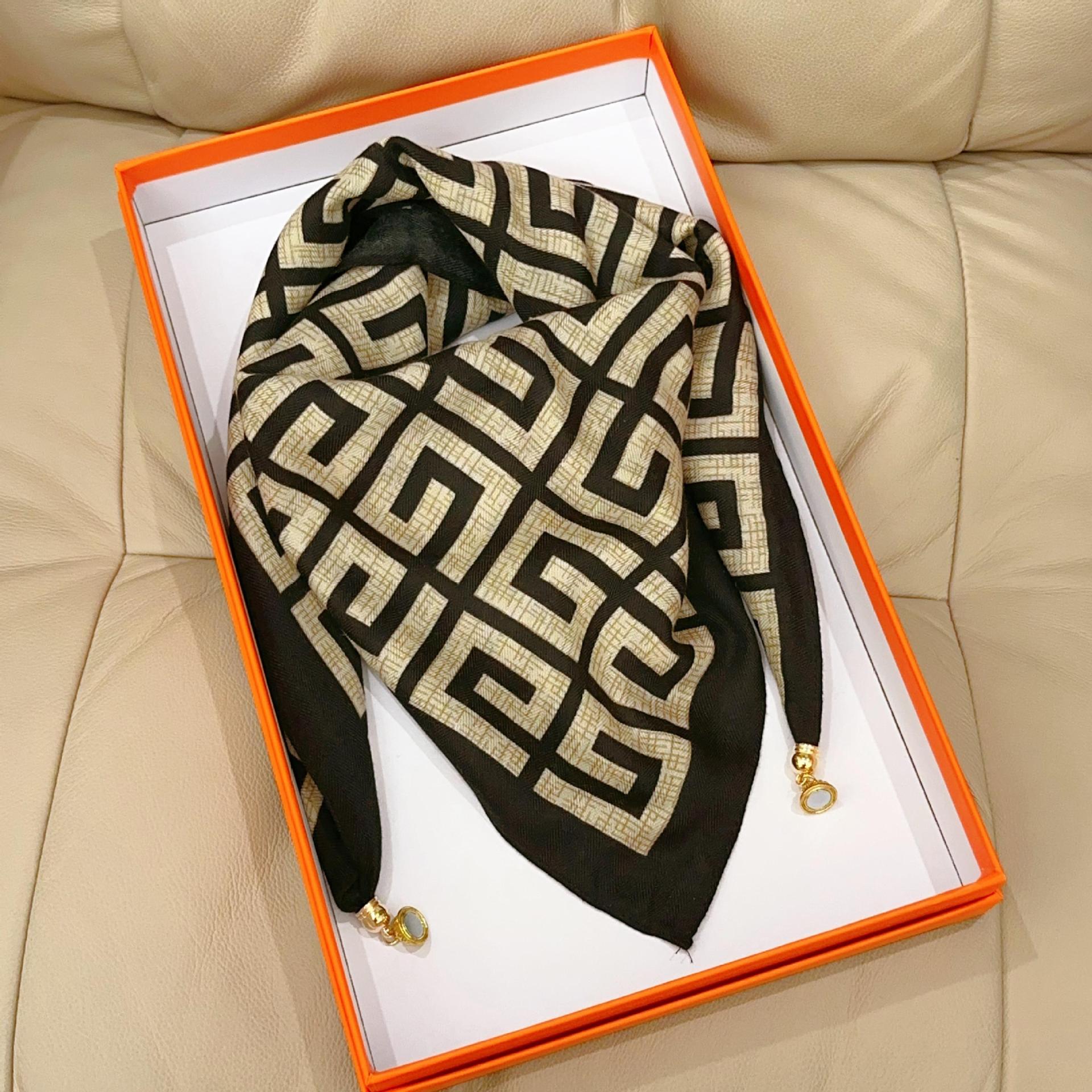 

Женский шарф с узором «елочка» 2025 года с магнитной пряжкой — теплый, стильный и универсальный для осени и зимы 65 cm