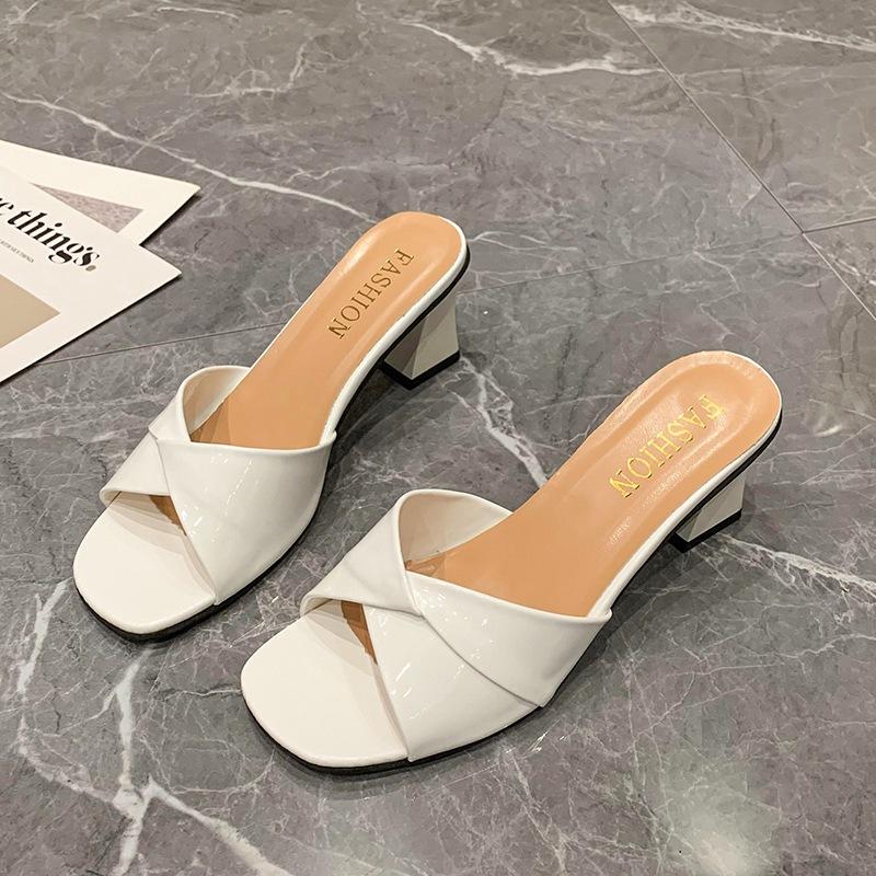 In the Summer of 2025, the New Wedge Heel High-heeled Slippers Women's Thick Heel One-word Drag Wear Cool Slippers Fish Mouth Patent Leather Slippers