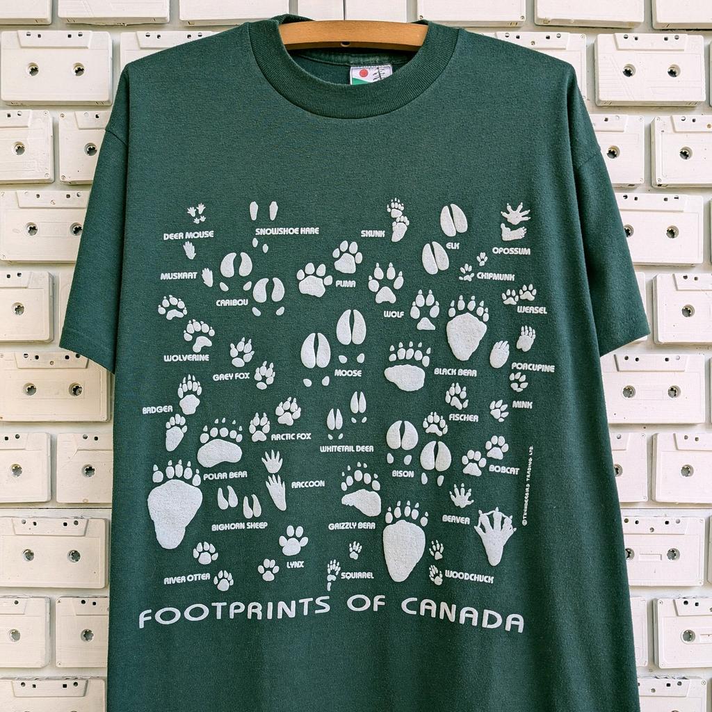 Vintage 90s Footprints Of Canada T-Shirt Nature Wildlife Animal Lover Moose Jaw Saskatchewan Tourist Tee Size M