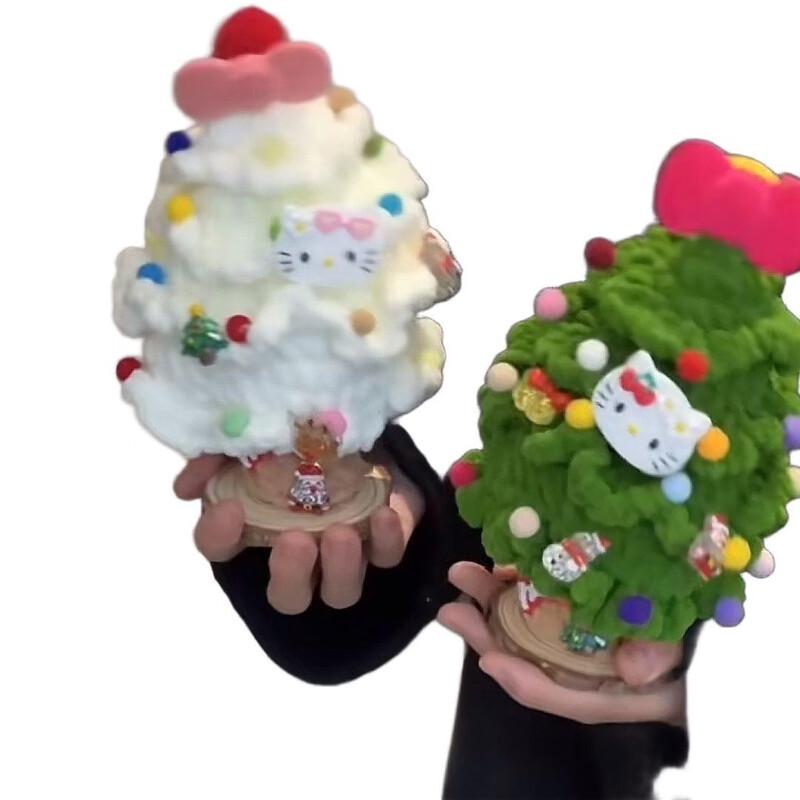 Hello Kitty Hand-knitted Christmas Tree Ornament