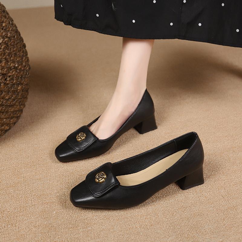 Retro camellia single shoes women's spring and autumn new fashionable versatile not tired feet pedal fashion single shoes