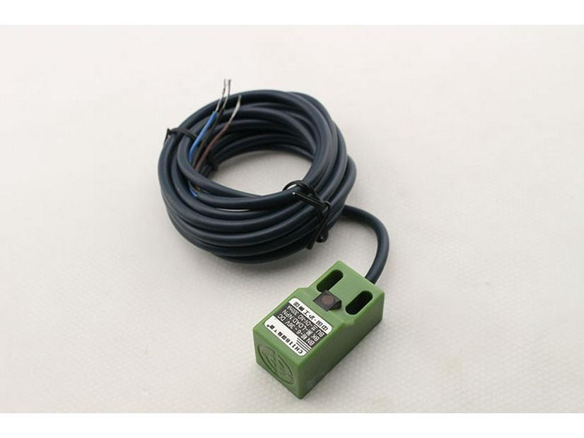 LMF1-3004NANBPAPBLALB2004KAKB Inductive Proximity Square Sensor