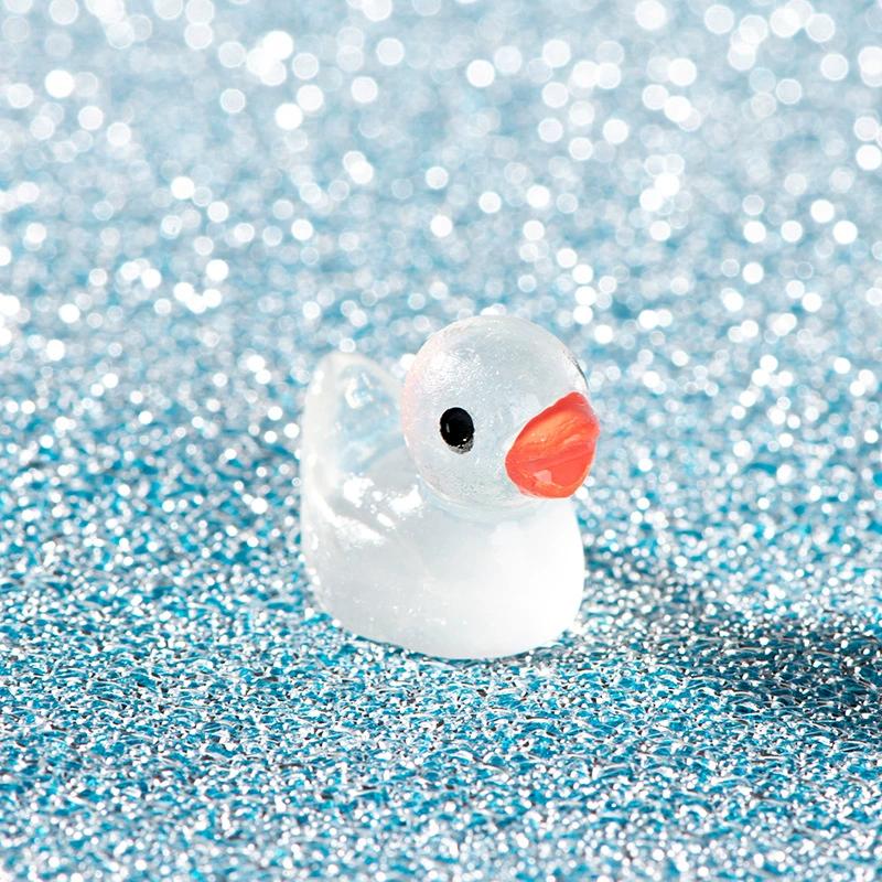 20Pcs Glow-in-the-Dark Duck Figurines - Resin Mini Ornaments for Fairy Garden DIY Art Crafts Micro Landscape Decor