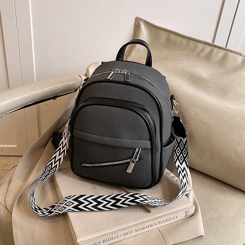 

Large capacity backpack women s new fashion portable student schoolbag high-end leisure travel backpack чёрный