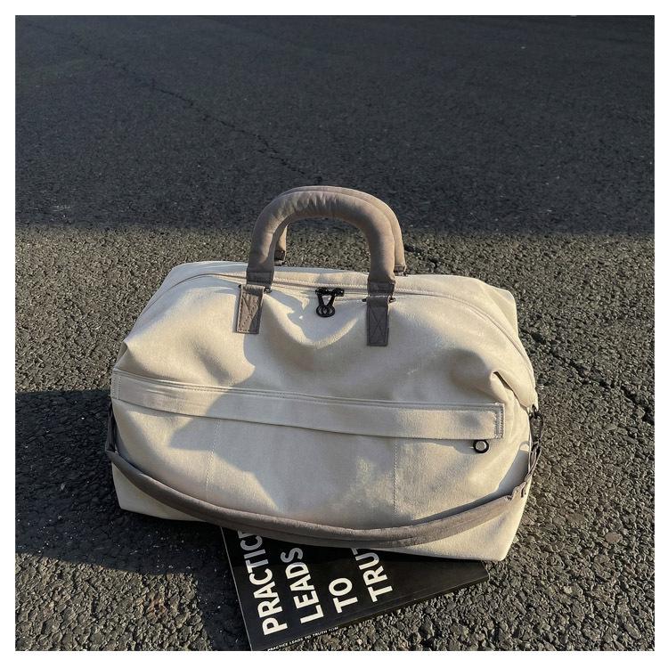 Women's Lightweight Carry-On Travel & Sports Bag - Large Capacity