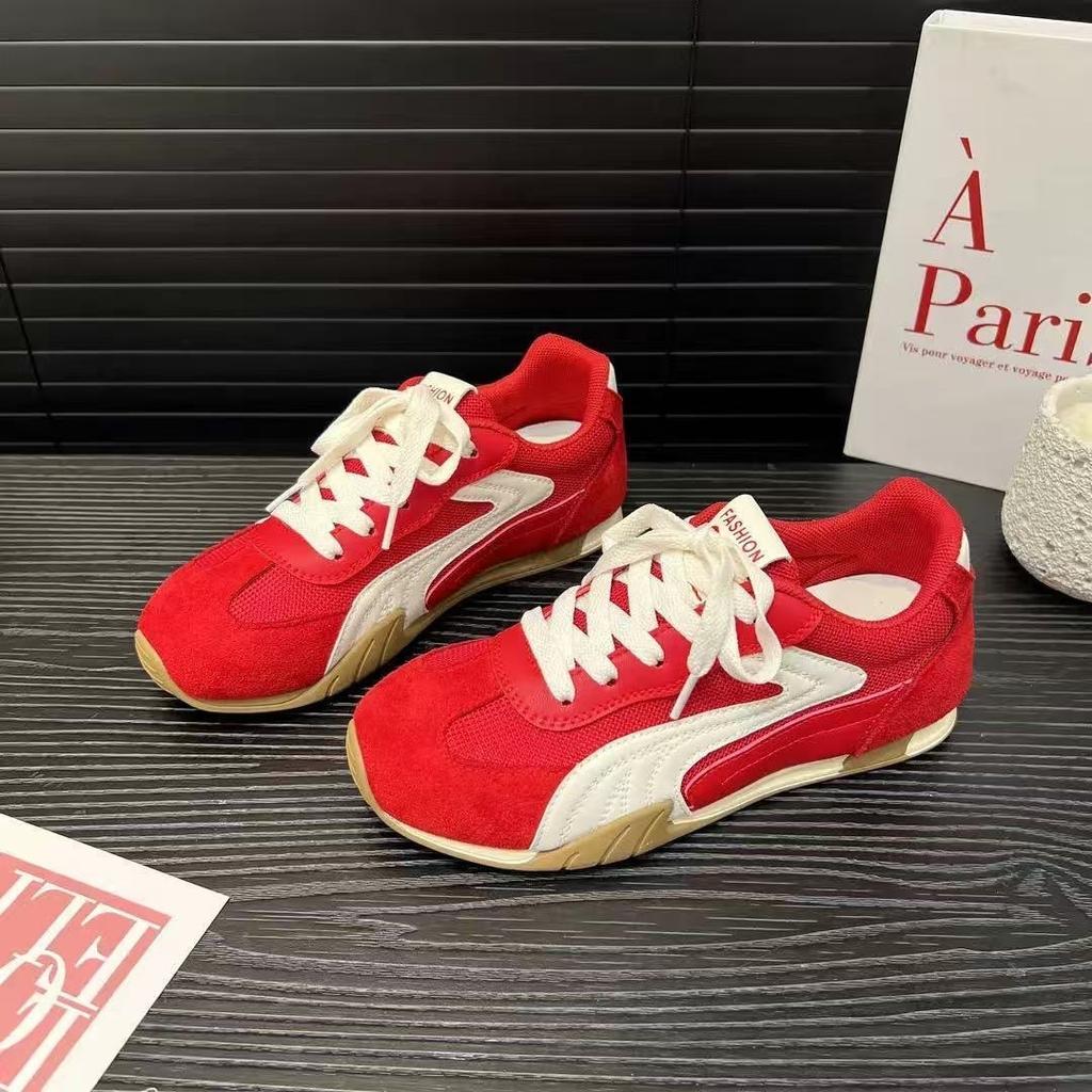 Retro German Training Shoes Women's 2026 New Lace-up Soft-soled Sports Shoes Are Comfortable and Versatile, Lightweight, Round Head Casual Shoes