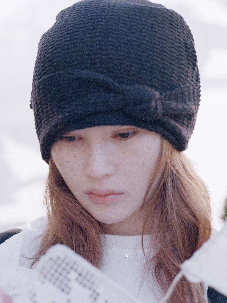 Poejidam Tie Knit Beanie In Black