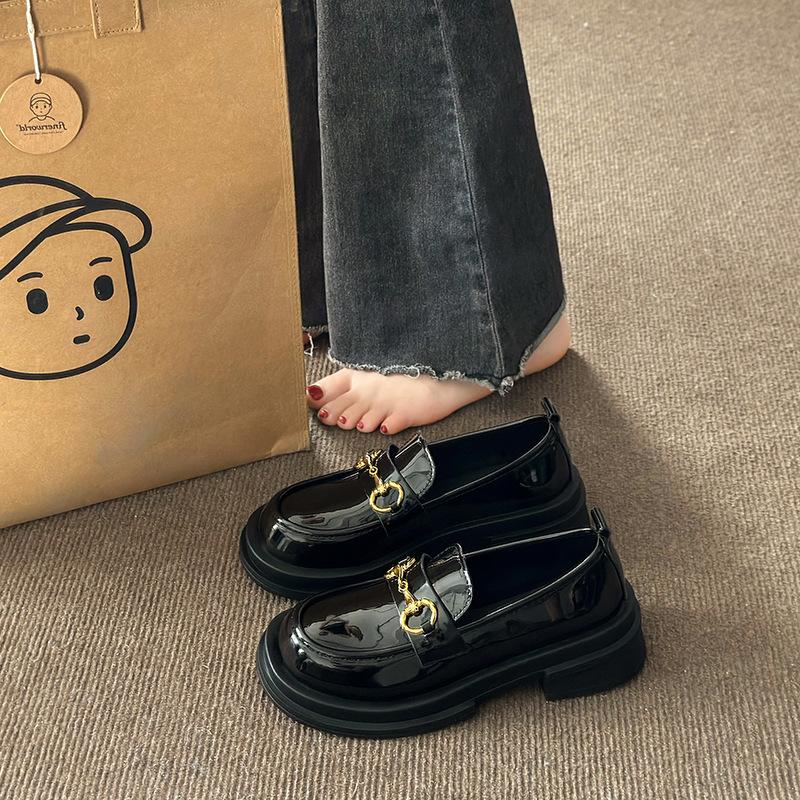 

Loafers women s British style jk platform small leather shoes 2025 autumn new metal buckle round head thick heel women s single shoes 40