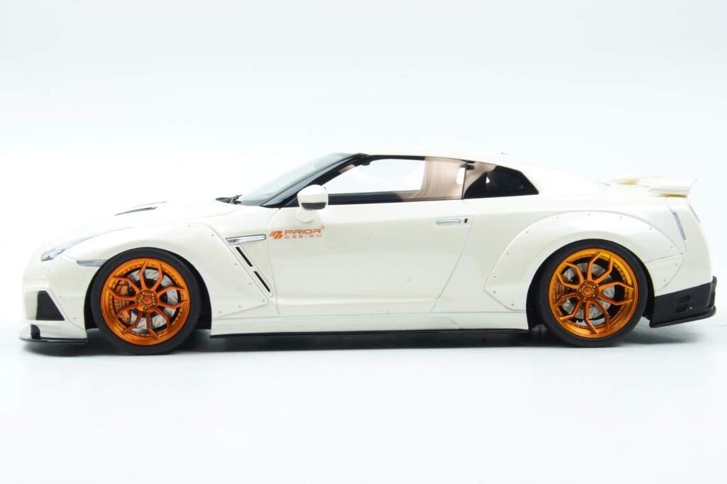 GT Spirit Prior Design PD750WB R35 White Finished Product 1/18 GT-R