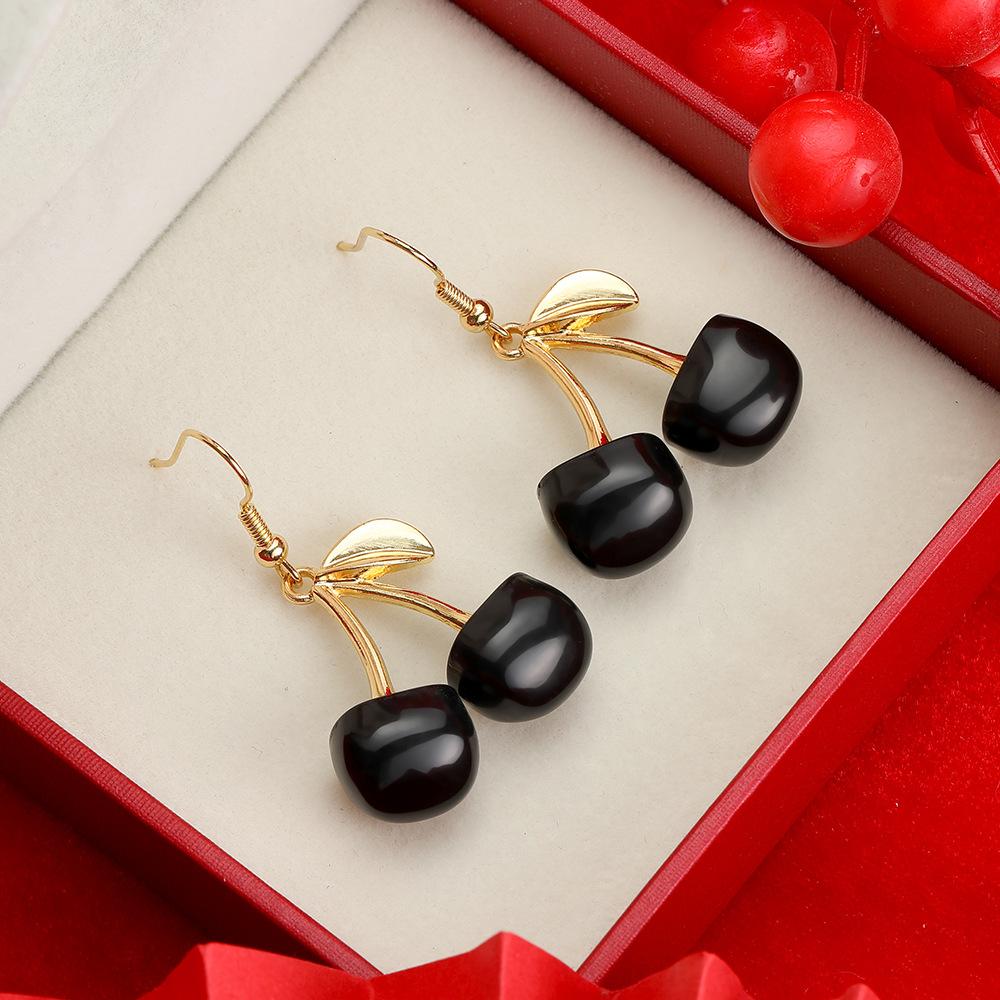 Sweet Girl Fruit Cherry Cherry Ear Hook, Light Luxury High Sense Sweet Cool Style Exquisite Personality Earrings