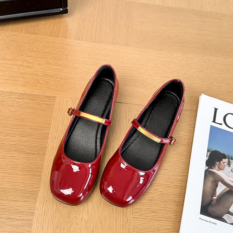 

Туфли-лодочки с квадратным носком и неглубоким вырезом, осенняя новинка, с ремешком на одной пуговице, универсальные туфли Мэри Джейн для женщин 39 бордовый