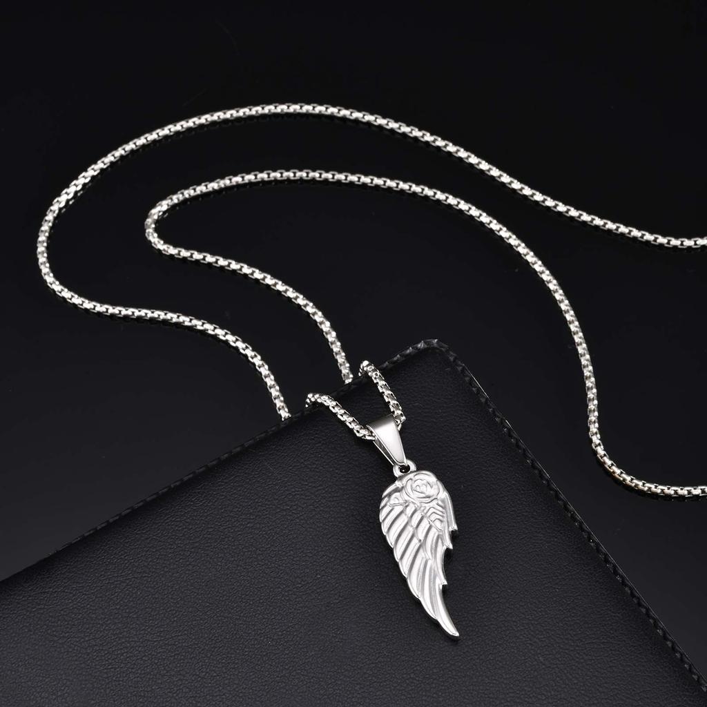 Vintage Silver Color Feather Pendant Necklace for Men Punk Hip Hop Long Chains Half Wing Necklace Stainless Steel Jewelry Gift